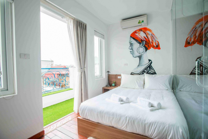 the best hostels in hanoi