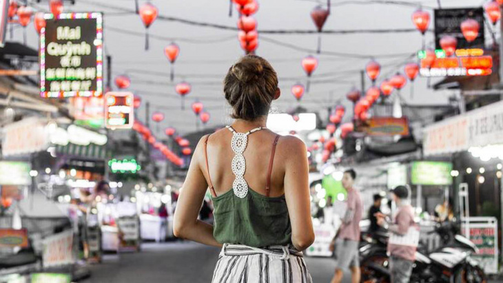 Chợ đêm Phú Quốc – “Thiên đường ẩm thực” lớn nhất Phú Quốc (2022)