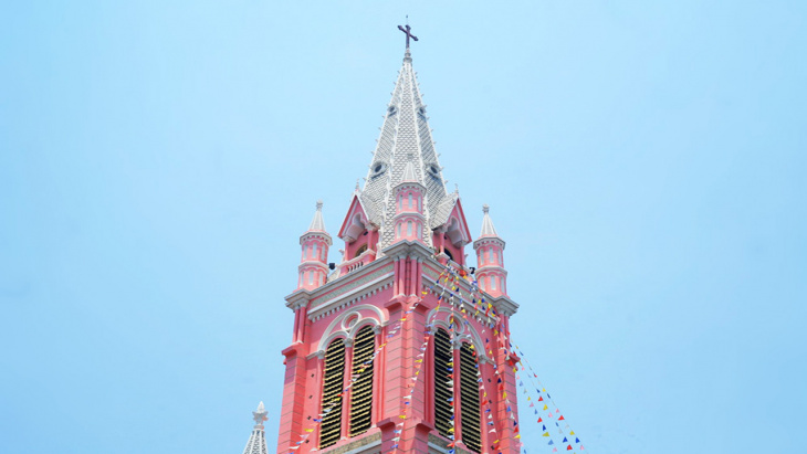 nhà thờ tân định – giáo xứ màu hồng đẹp nhất sài gòn (2022)