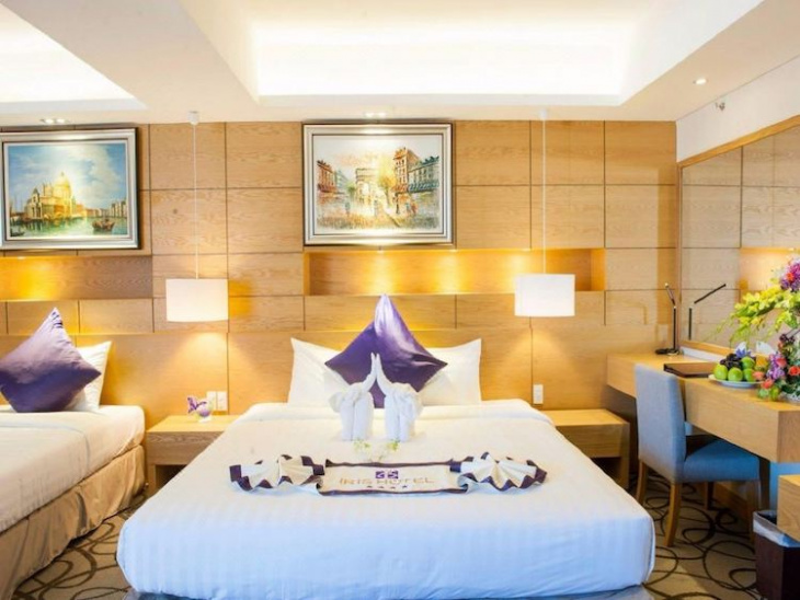 review iris hotel cần thơ – vẻ đẹp hoa diên vĩ 