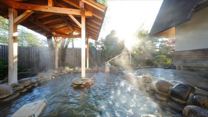 9 suối nước nóng nổi tiếng ở aomori
