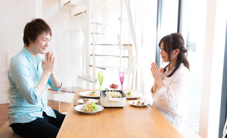Tổng hợp bí quyết ăn đồ Nhật “đúng điệu”, thanh lịch mà vẫn thưởng thức được trọn vẹn vị thơm ngon!