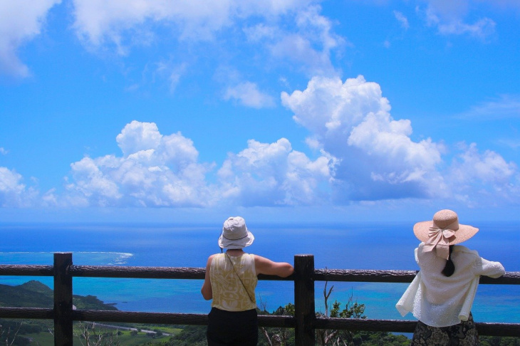 du lịch okinawa thì làm gì? khám phá văn hóa, thăm thú cảnh đẹp và học bí quyết trường thọ của người nhật