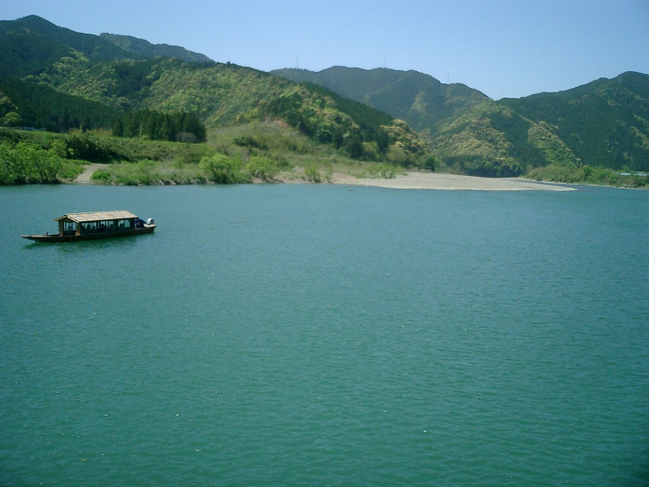 tận hưởng các hoạt động trên sông và biển ở khu vực hata tỉnh kochi