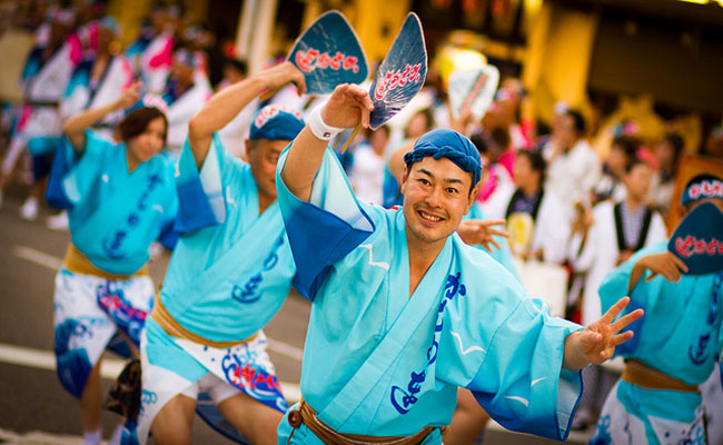 khám phá nét văn hóa độc đáo awa odori – lễ hội múa nhật bản