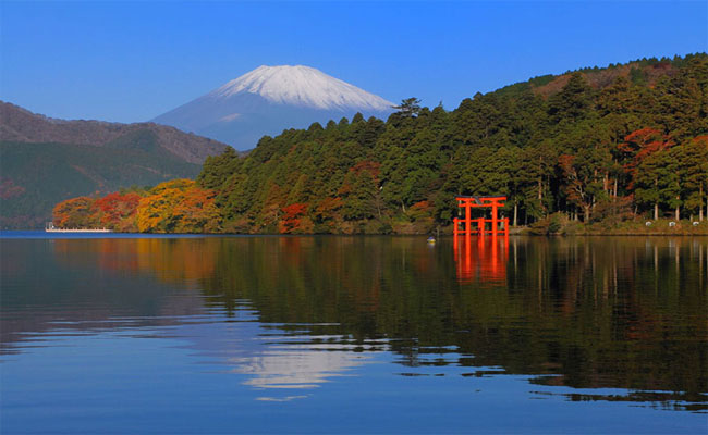 Vẻ đẹp muôn màu của hồ Ashi – cảnh đẹp thơ mộng bên dưới núi Phú Sĩ