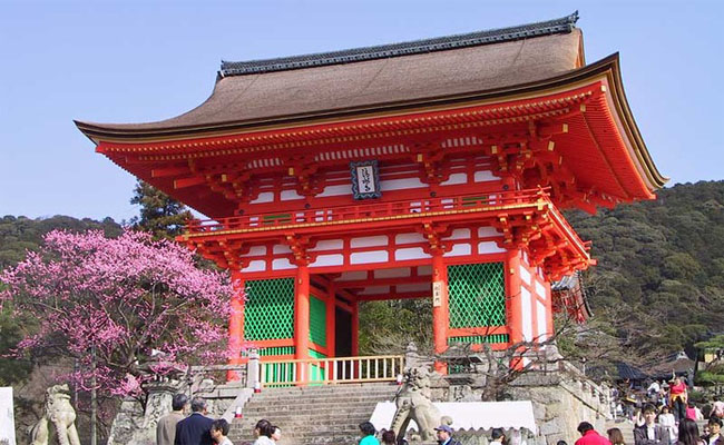 Ngắm vẻ đẹp cổ kính làm siêu lòng du khách của Kiyomizu Dera ở Kyoto