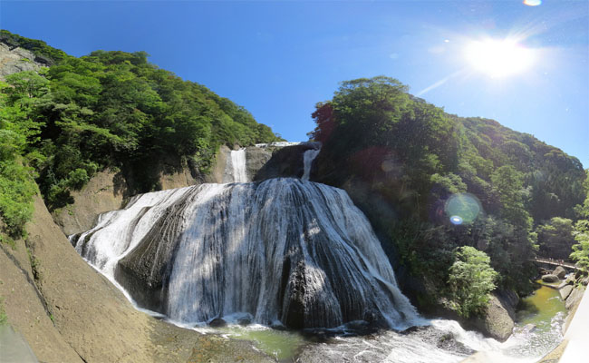 “Choáng ngợp” trước nét đẹp thiên nhiên như tranh vẽ của thác Fukuroda