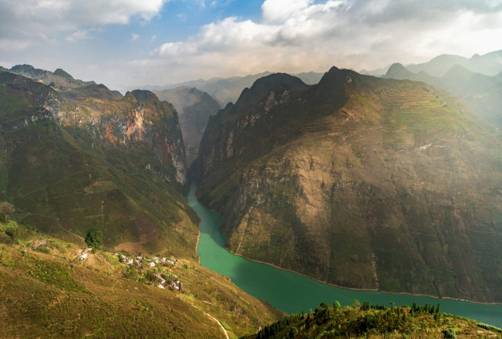 Hà Giang – Sông Nho Quế vẻ đẹp tựa chốn thiên đường 