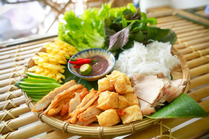 Sự đa dạng của ẩm thực Việt qua các loại mắm chấm