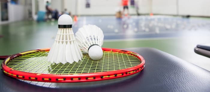 vợt cầu lông  và cách chọn vợt cầu lông chuẩn thi đấu