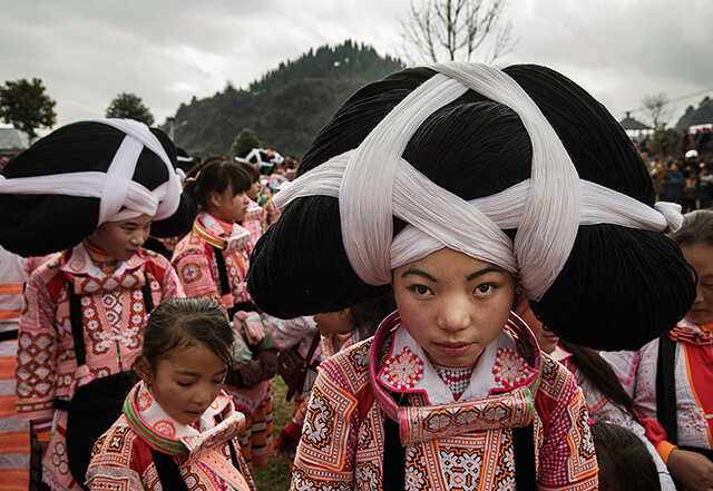 Khám phá tập tục kì lạ của người Miêu sừng dài tại Quý Châu, Trung Quốc