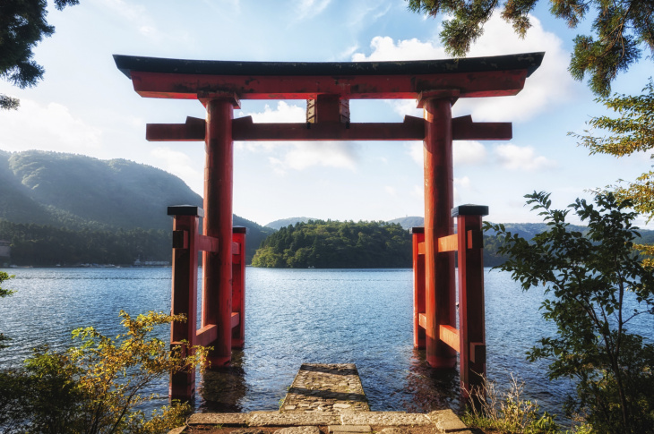 Khám phá thiên đường nghỉ dưỡng Hakone khi đi du lịch Nhật Bản!
