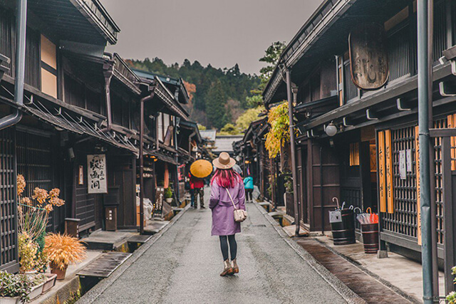Kể chuyện làng cổ Shirakawago trong tour du lịch Nhật Bản