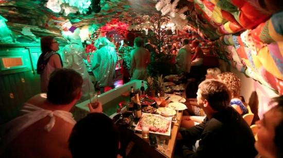 ngày nào cũng được đón năm mới ở nước nga tại quán bar purga ở saint petersburg
