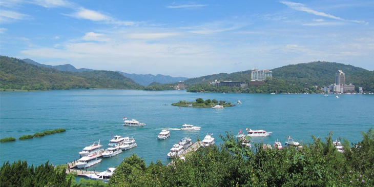 Khám phá vẻ đẹp thiên nhiên trên khu du lịch đảo Ngọc Đài Loan