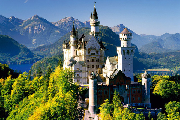 đi du lịch châu âu khám phá lâu đài neuschwanstein ở đức có gì đặc biệt?