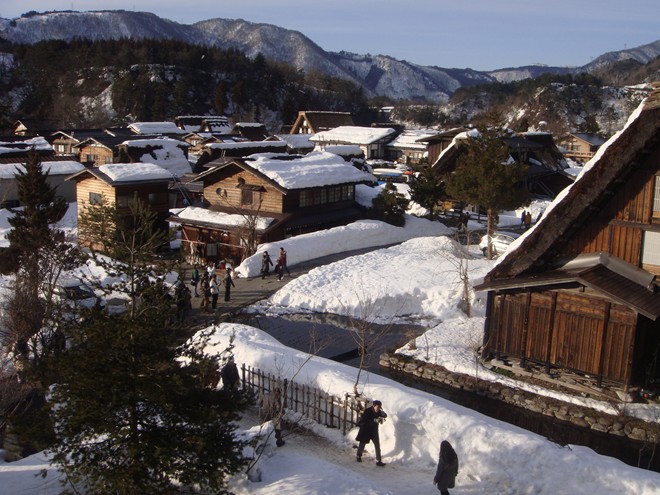 khám phá các ngôi làng có mùa đông tuyệt đẹp khi đi du lịch nhật bản