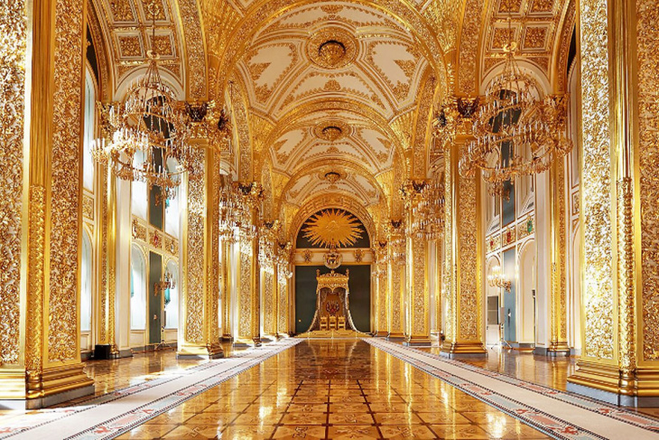 đi du lịch nước nga để có cơ hội ngắm kiệt tác cung điện kremlin