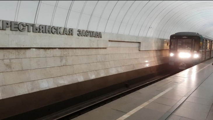 cảm nhận về “tàu điện ngầm ở moscow” sau chuyến du lịch nga 9 ngày 8 đêm