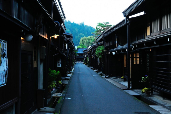 Tận hưởng kỳ nghỉ tại 3 thị trấn tuyệt đẹp khi đi du lịch Nhật Bản