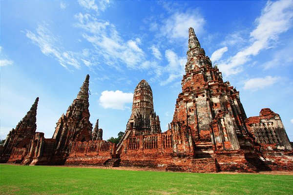 Khám phá thành cổ Ayutthaya khi đi du lịch Thái Lan