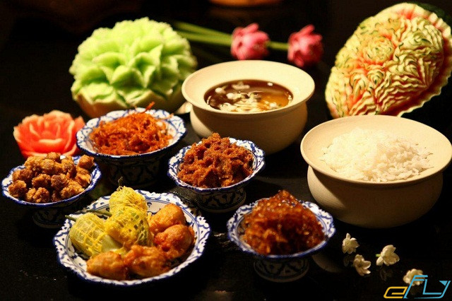 Ẩm thực truyền thống Thái Lan “nhìn là mê, ăn là ghiền”