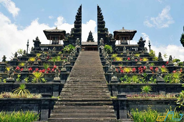 Hành trình chinh phục ngôi đền Besakih trên đảo Bali