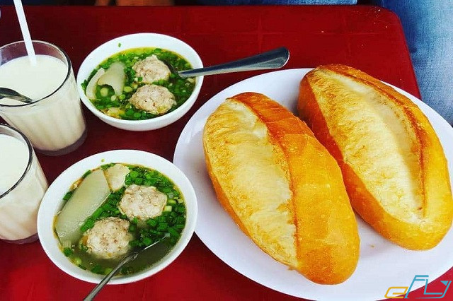 5 quán ngon để thưởng thức bánh mì xíu mại ở đà lạt