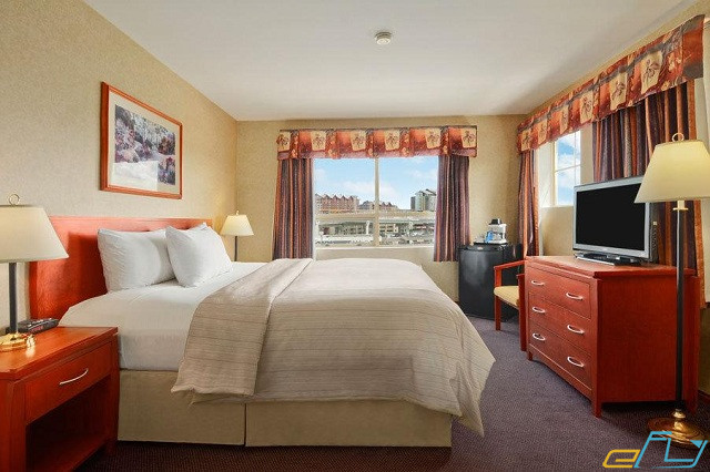 khách sạn, review top 10 khách sạn gần sân bay ở vancouver