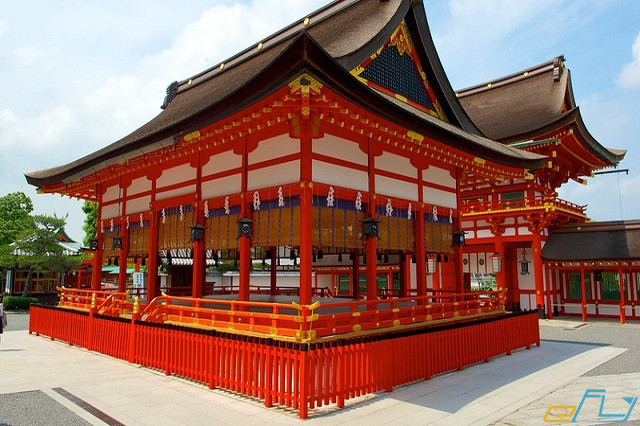 Ghé thăm chùa ngàn cột Fushimi Inari nổi tiếng ở Nhật Bản
