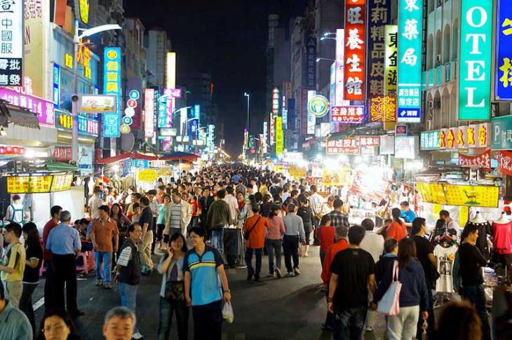 9 địa điểm mua sắm và ăn uống nổi tiếng ở Cao Hùng Đài Loan