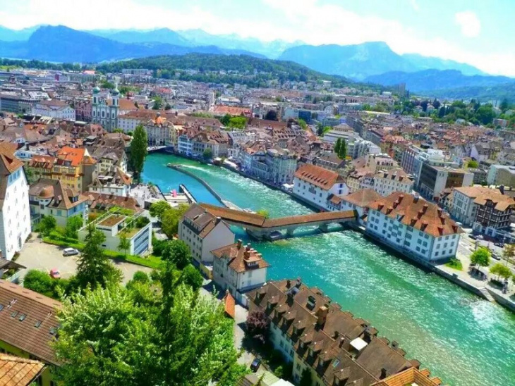 Lucerne đẹp Mơ Màng Giữa Lòng đất Nước Thụy Sĩ