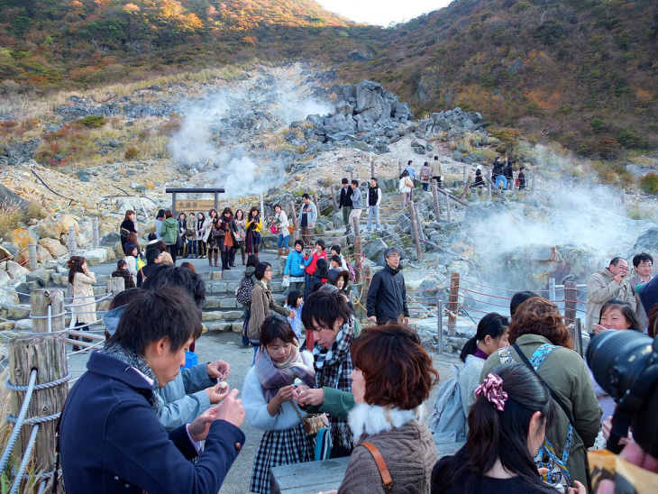 khám phá thung lũng owakudani tuyệt đẹp khi đi du lịch nhật bản