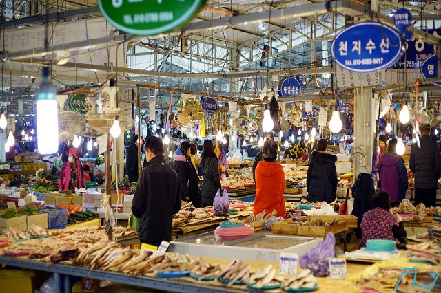 Khám phá những khu chợ nổi tiếng ở đảo Jeju