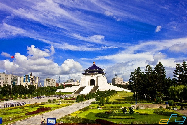 Du lịch Đài Bắc đừng quên ghé thăm đài tưởng niệm Tưởng Giới Thạch