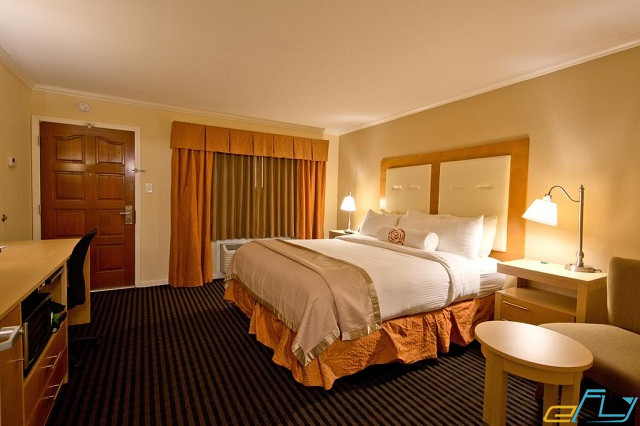 khách sạn, danh sách top 10 khách sạn gần sân bay california