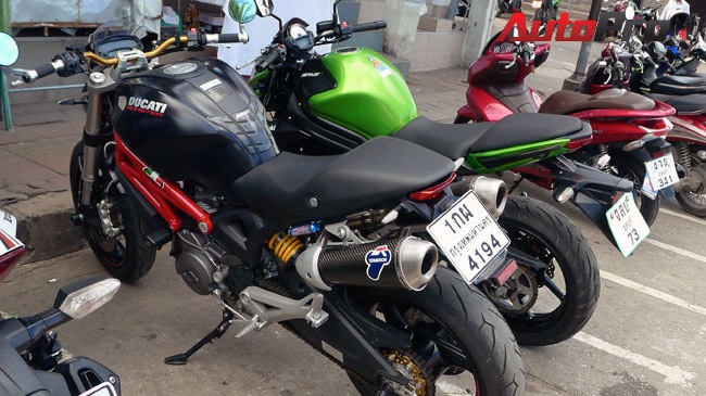 Thuê siêu môtô khi du lịch Pattaya, Thái Lan