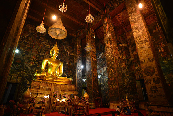 điểm đẹp, thái lan, thăm viếng chùa wat suthat ở bangkok, thái lan