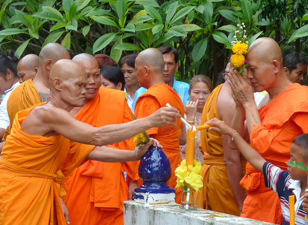 Lễ hội Khao Phansa đặc sắc tại Thái Lan