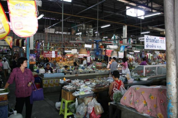 ẩm thực, thái lan, khám phá 7 khu chợ ẩm thực quyến rũ ở chiang mai, thái lan