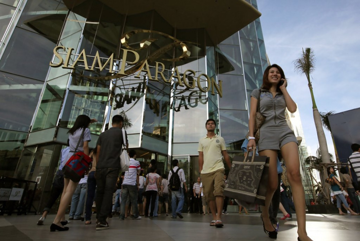 Khi mua sắm ở Thái Lan cần lưu ý những điều gì?