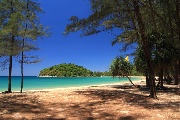 Khám phá vẻ đẹp của 15 bãi biển nổi tiếng ở Phuket, Thái Lan