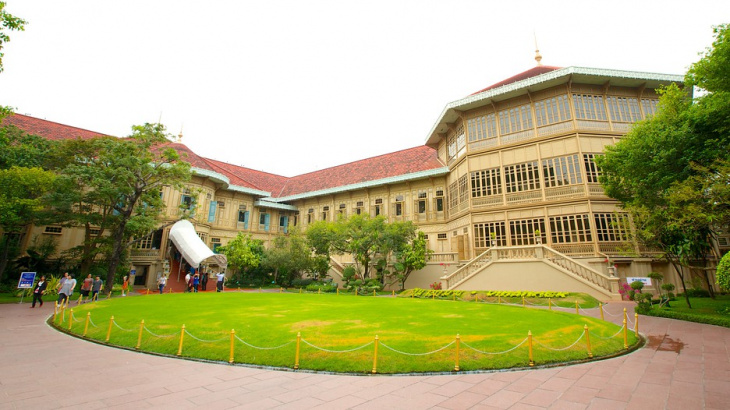 Tham quan Cung điện Vimanmek Mansion tại Thái Lan