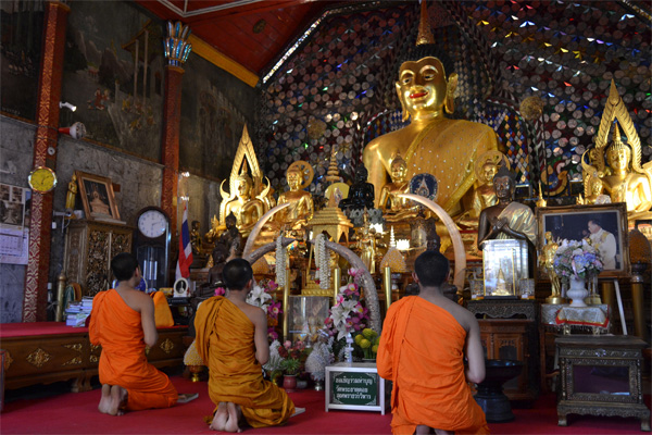 điểm đẹp, thái lan, du lịch thái lan thăm viếng chùa phrathat doi suthep linh thiêng