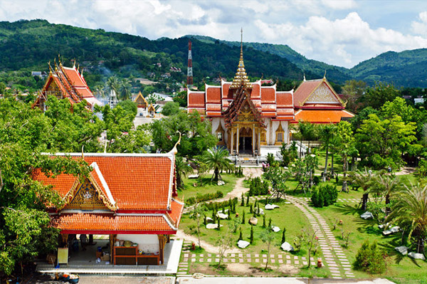 Du lịch Thái Lan thăm viếng Wat Chalong