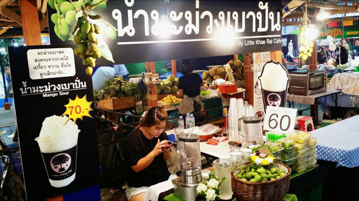 Sức hấp dẫn của thức uống Sinh tố xoài xanh ở Thái Lan