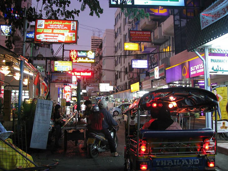 điểm đẹp, thái lan, tham quan và mua sắm tại chợ sukhumvit ở bangkok, thái lan