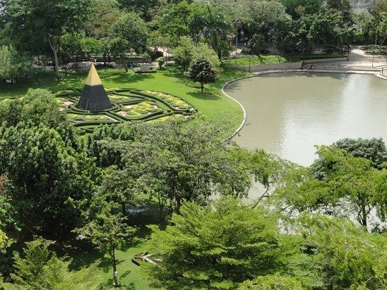 Đến tham quan Công viên Benjasiri trong chuyến du lịch Thái Lan
