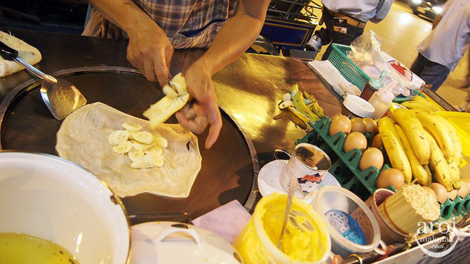 Hương vị thanh tao của bánh Roti Gluay ở Thái Lan